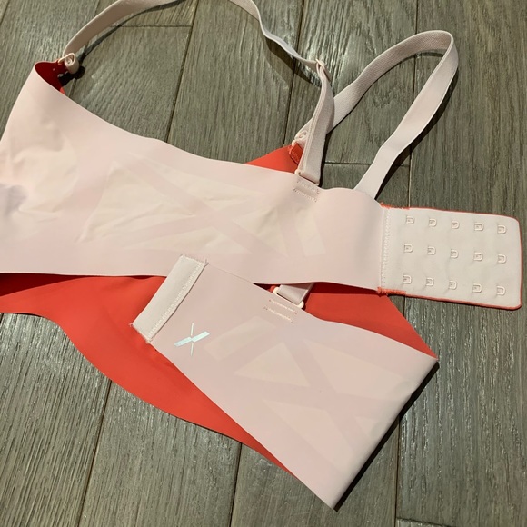 Knix Evolution Bra - Picture 4 of 9